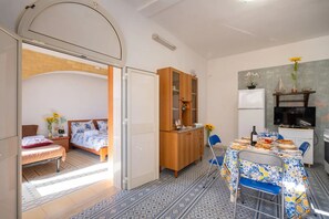 House, 1 Bedroom, Smoking, Garden View | Interior - Apartment Tritone in Luxury Villa With Shared Pool (Porto Cesareo)