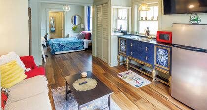 Bohemian 1-bed studio in a house with AC and WiFi in brilliant Atlanta
