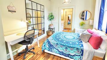 1 bedroom, desk, iron/ironing board, free WiFi