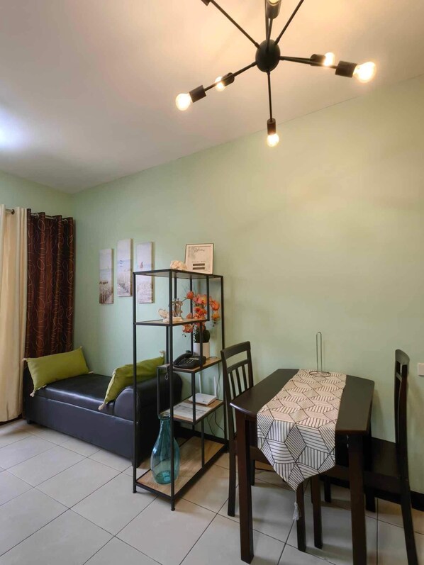 Interior - Cozy 1-bedroom condo with AC, WiFi in lovely Quezon City (Quezon City)