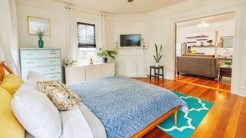 1 bedroom, desk, iron/ironing board, free WiFi