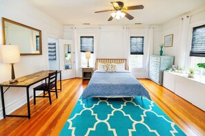 1 bedroom, desk, iron/ironing board, free WiFi - Spacious & Peaceful 1-Bedroom Apartment -- Perfect for Long Stays & Remote Work (East Point)