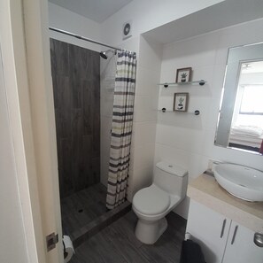 Handtücher, Seife, Toilettenpapier