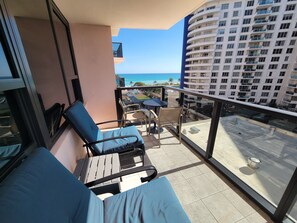 Property grounds - Experience luxury at Miami Beach's Alexander 817 a Spacious 3br (Miami Beach)