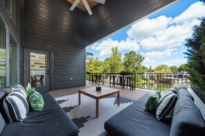 Terrace/patio - Mallard Haus - Private Pool ~ Movie Rm ~ Sleeps 18 (Hot Springs)