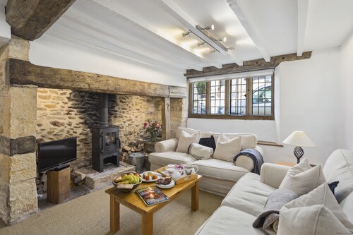 The Brew House -  a cotswold cottage that sleeps 6 guests  in 3 bedrooms