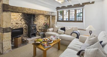 The Brew House - a cotswold cottage that sleeps 6 guests in 3 bedrooms
