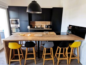 Fridge, microwave, oven, dishwasher