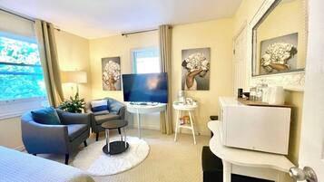 Comfort Double Room | Iron/ironing board, free WiFi