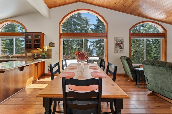 House, Berbilang Katil (Tahoe Haven) | Bahagian dalam