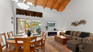 Ferienhaus, Mehrere Betten (Lake Escape) | Wohnbereich