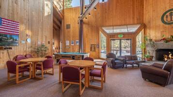 Rumah, Beberapa Tempat Tidur (Lake Escape) | Ruang permainan