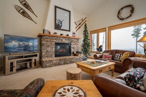 Smart TV, fireplace, video games, DVD player