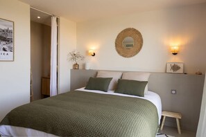 4 quartos, ferros/tábuas de passar roupa, Wi-Fi, roupa de cama