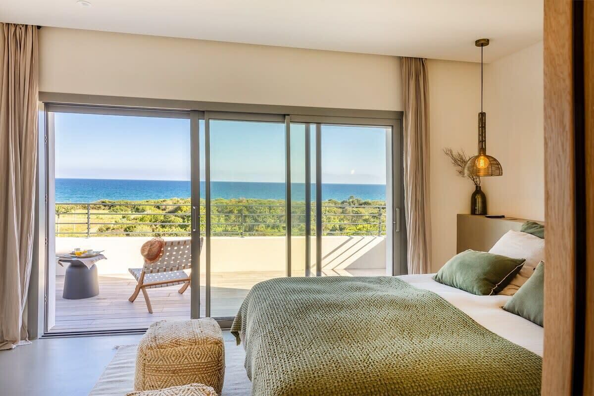 4 多间卧室、熨斗/熨衣板、WiFi、床单