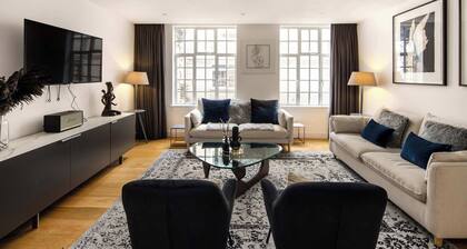 5 Mins Walk to Bond Street | Marylebone Townhouse