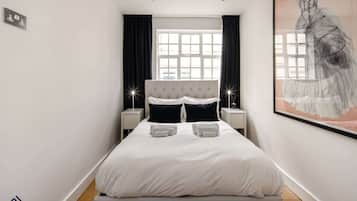 Iron/ironing board, travel cot, free WiFi, bed sheets