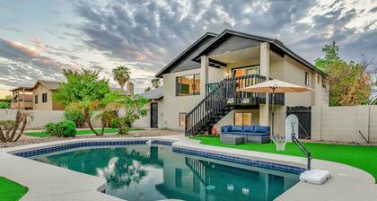 Your Home Away from Home: Free Heated Pool, Games, Western, BBQ, Lux Home