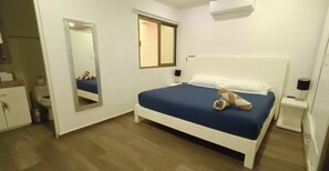 1 chambre, bureau, fer et planche à repasser, Wi-Fi gratuit