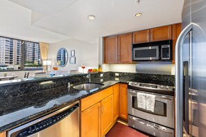 Condo, City View (0128) | Private kitchen | Fridge, microwave, oven, spices - Aqua Palms Condo with City View (Honolulu)