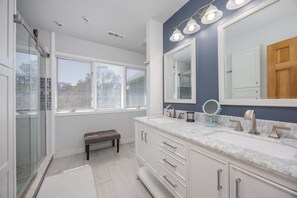Shower, towels