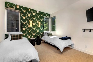 4 bedrooms, iron/ironing board, free WiFi, bed sheets - Abode at River Run, mountain modern, Ketchum (Ketchum)