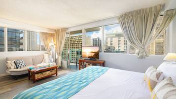 Condo, 1 Bedroom (0032) | 1 bedroom, individually decorated, individually furnished