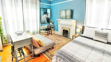 1 bedroom, desk, iron/ironing board, free WiFi