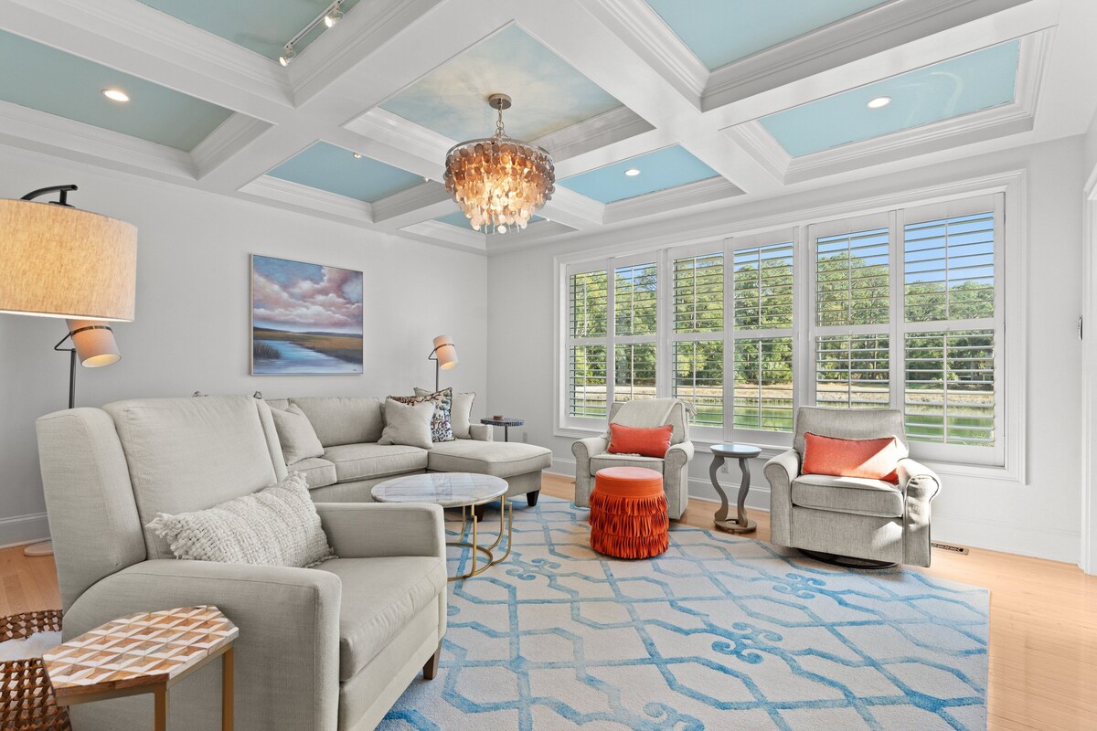 Serene, Pet Friendly Sea Pines Villa Near Beach with Pool Access