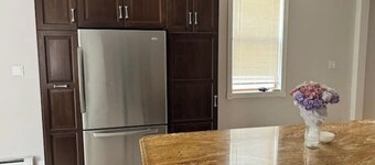 Charming 2-bedroom apartment with AC, WiFi in lovely Jersey City