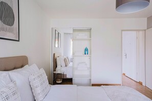 1 bedroom, iron/ironing board, WiFi, bed sheets