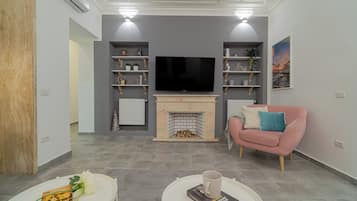 TV connectée de 42 pouces avec chaßnes par cùble, Netflix