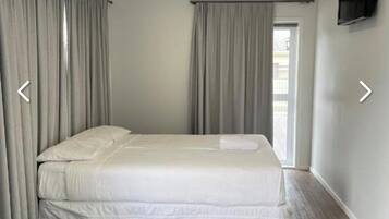 Basic Studio | Free WiFi