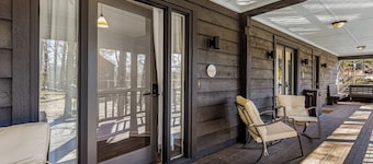 Deluxe King Room at our Boutique Bed and Brewery