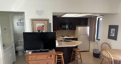 Studio Apartment- Steps from the beach!