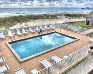 Pool - 1 BR Apartment- Steps from the beach! (Deerfield Beach)