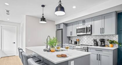 Charming 2BR Haven in Canmore Near DT and Banff