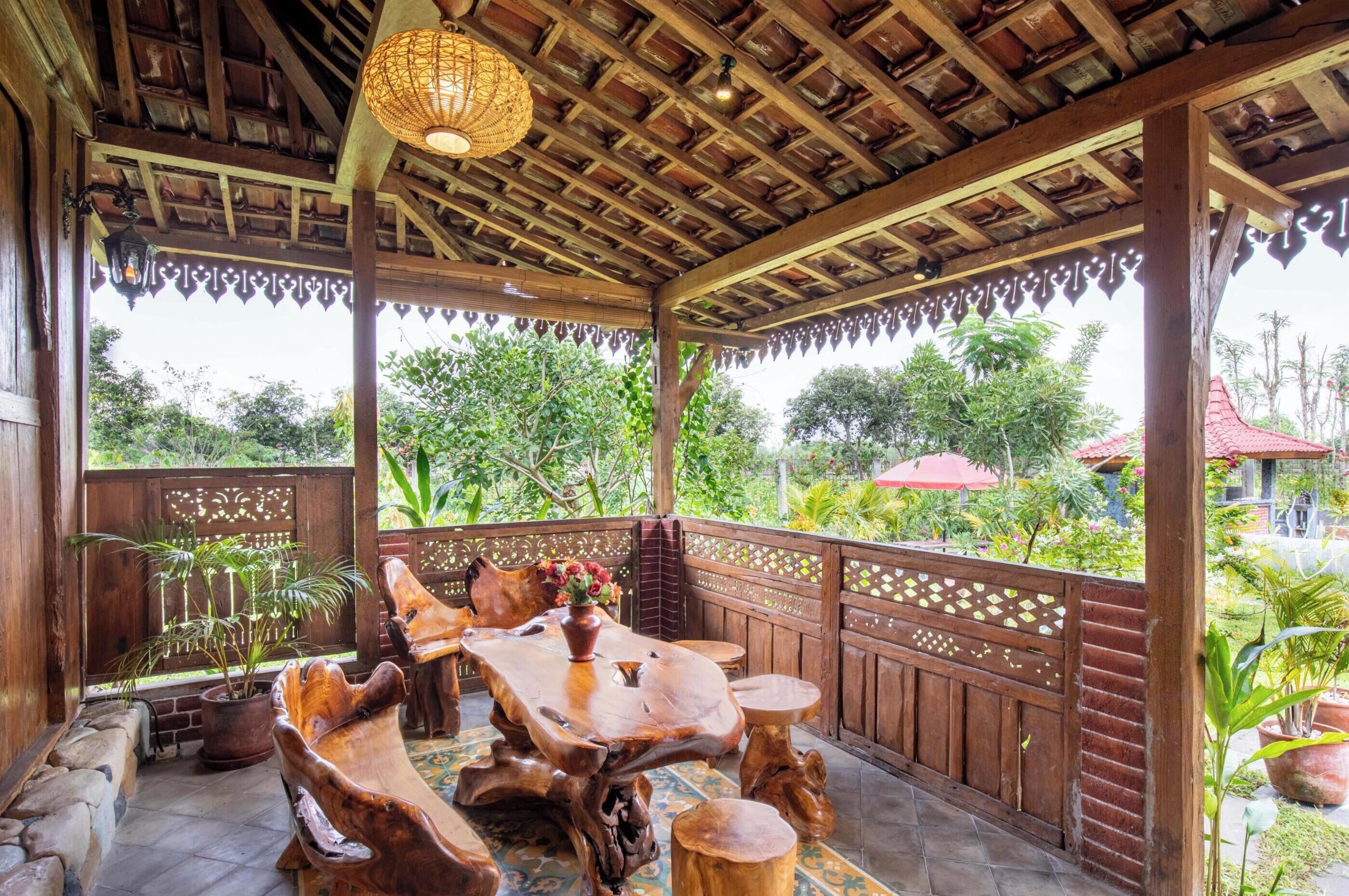 Biệt thự, ban công | Hiên