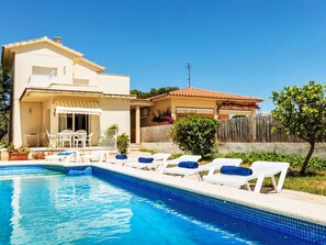 Pool - Pesquer by Interhome (L'Ametlla de Mar)