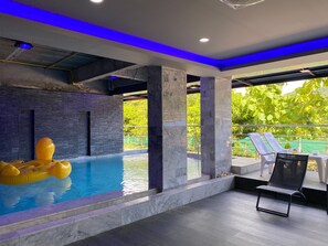 15 piscines couvertes