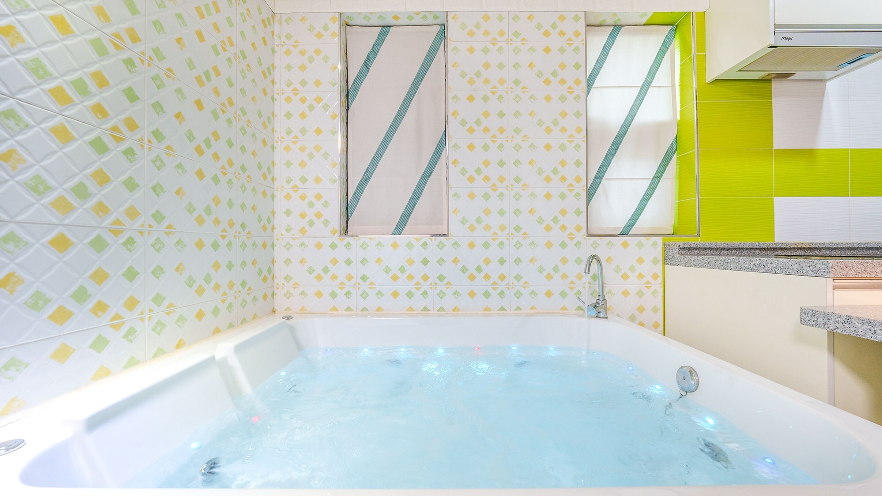 Camera Basic, 1 camera da letto (201 apple) | Esterni