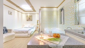 Basic Room, 1 Bedroom (301 lime) | 1 bedroom, free WiFi - Gapyeong Nd209 spa Pension (Gapyeong)