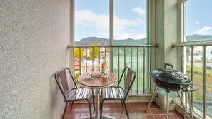 Basic Room, 1 Bedroom (203 cherry) | 1 bedroom, free WiFi - Gapyeong Nd209 spa Pension (Gapyeong)