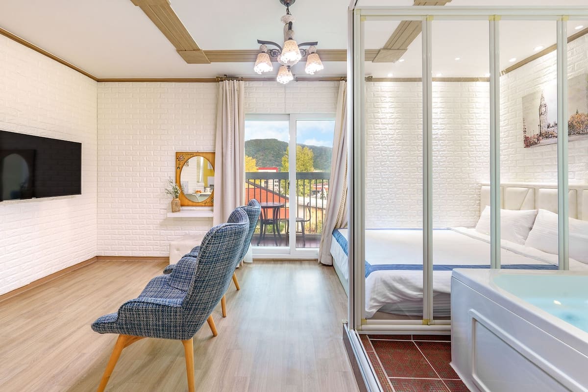 Basic Room, 1 Bedroom (202 melon) | 1 bedroom, free WiFi