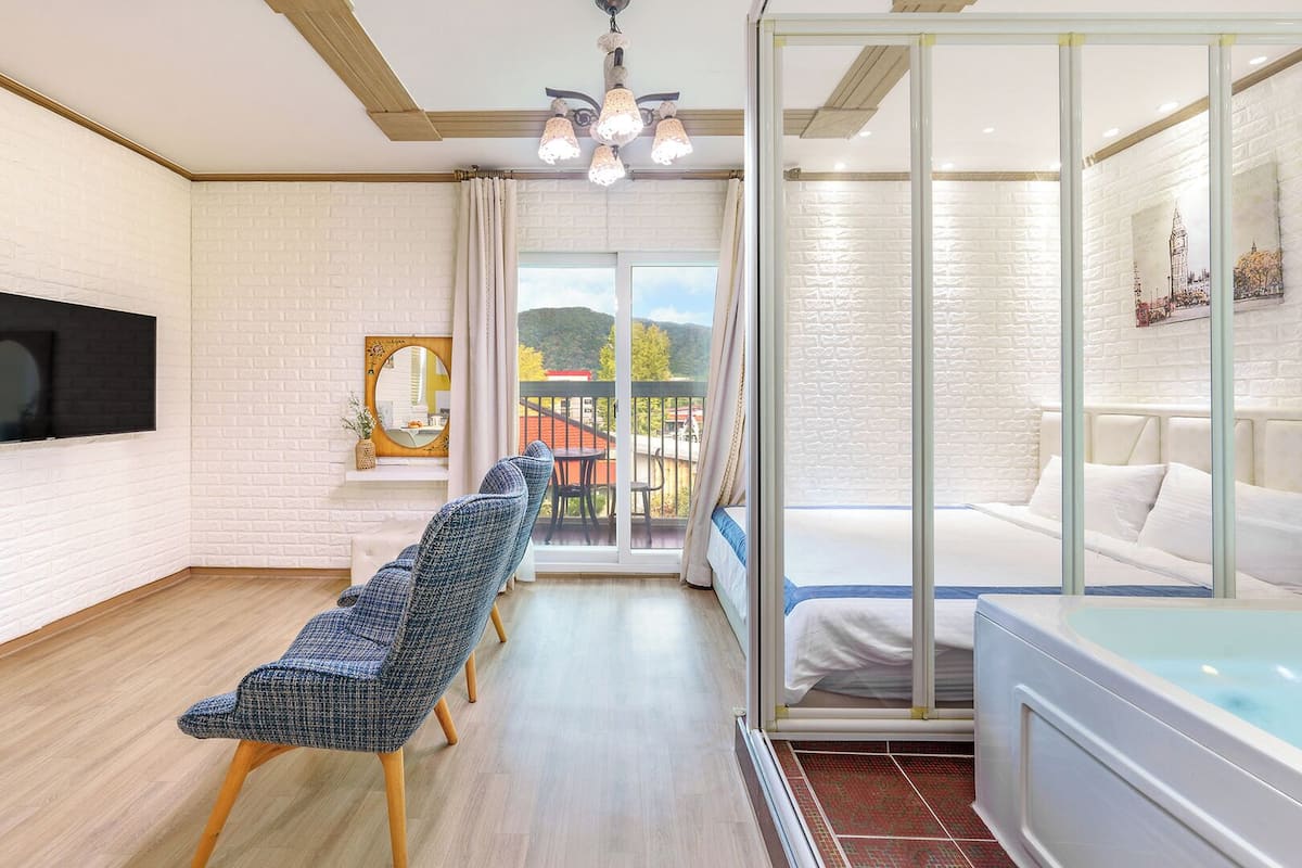 Basic Room, 1 Bedroom (202 melon) | 1 bedroom, free WiFi