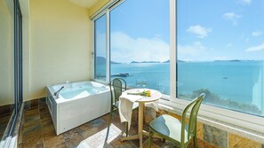 Basic-Zimmer, 1 Schlafzimmer (Ocean View Room 203 (Spa))