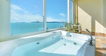 Yeosu Stay Raonpine Spa Pension