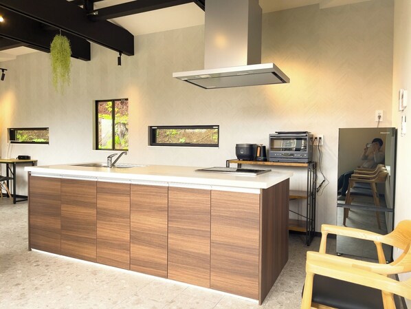 Fridge, stovetop, cookware/dishes/utensils