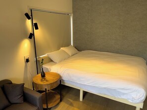 3 bedrooms, desk, free WiFi, bed sheets