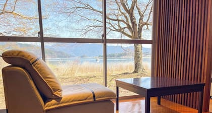 BBQ allowed A lakeside lodge with a spectacular / Minamitsuru-gun Yamanashi
